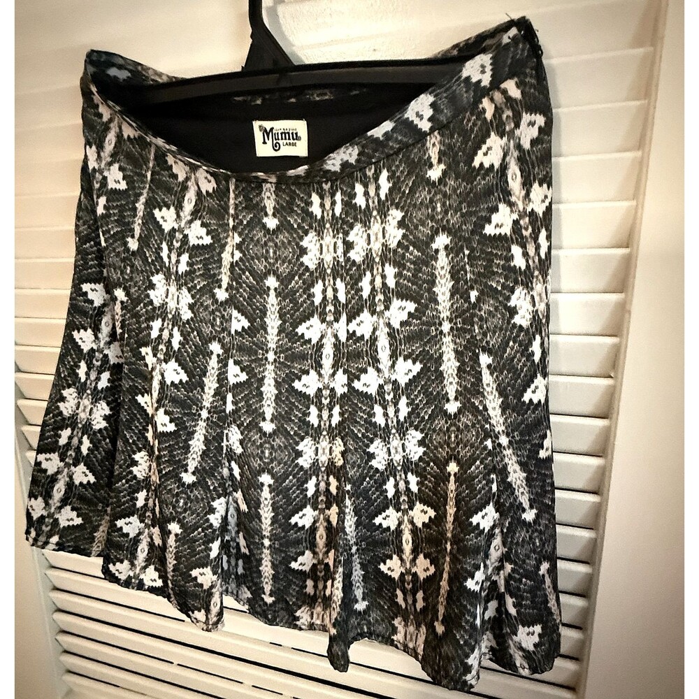 Show Me Your Mumu Snake Print Skater Mini Skirt Gray Tones Boho Ballet Size L